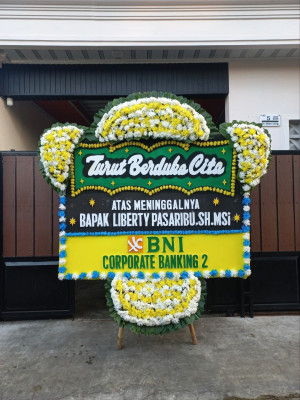 Papan Bunga Duka di Bobo